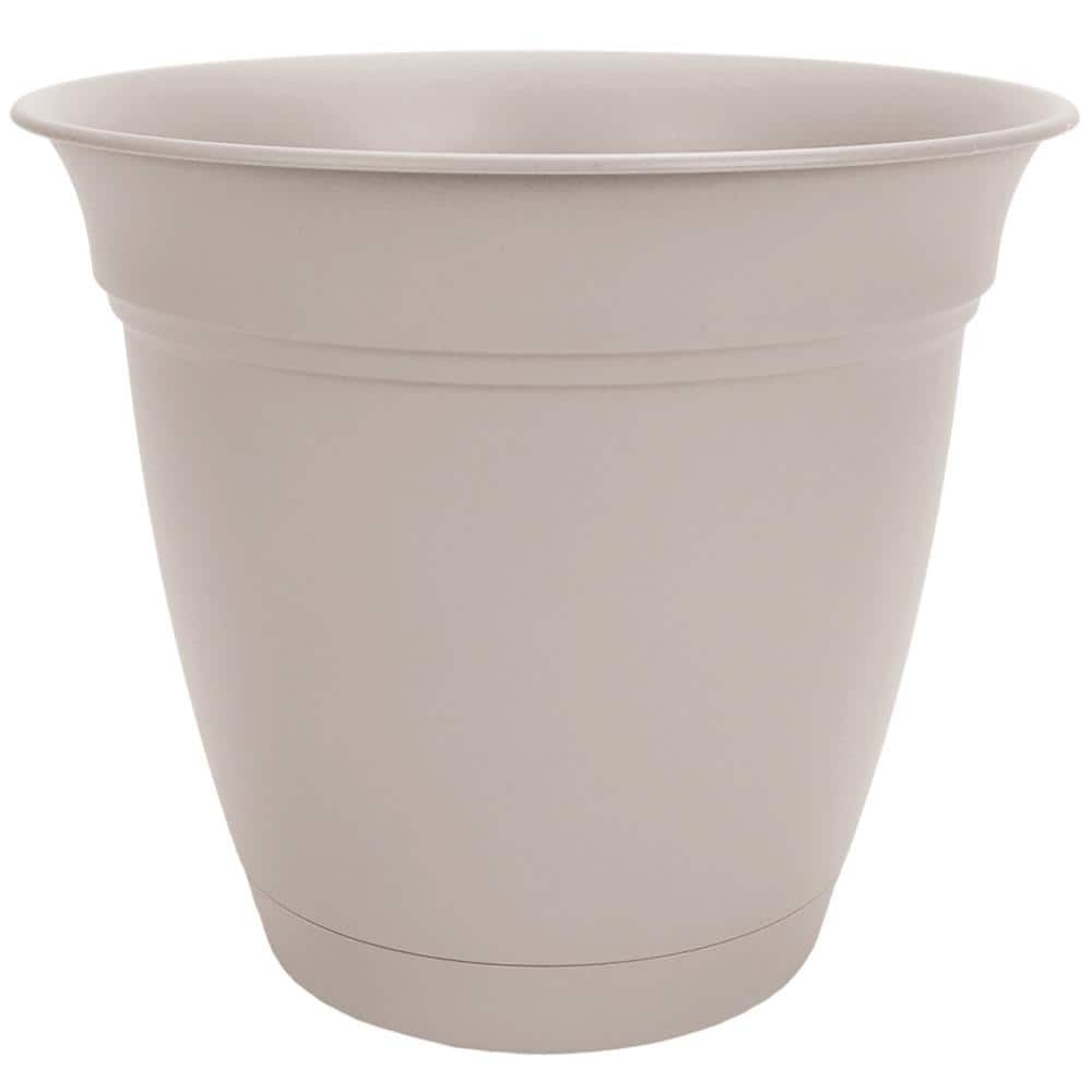 Vigoro 20 in. Mirabelle Large White Plastic Planter (20 in. D x 17 in ...