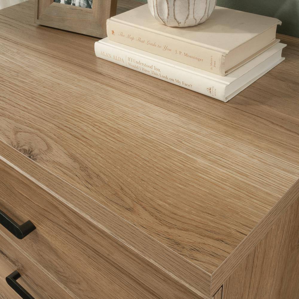 Timber Oak 4-Drawer Chest with Metal Handles