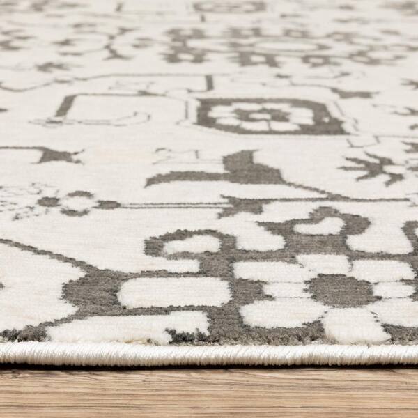 AVERLEY HOME Imperial Ivory/Gray 7 ft. x 10 ft. Borderless