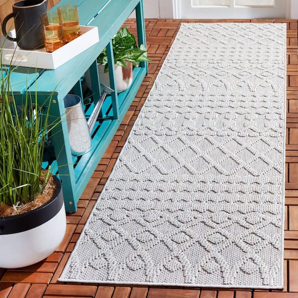 Global Gray/Ivory 2 ft. x 8 ft. Solid Ornate Diamond Indoor/Outdoor Runner Rug