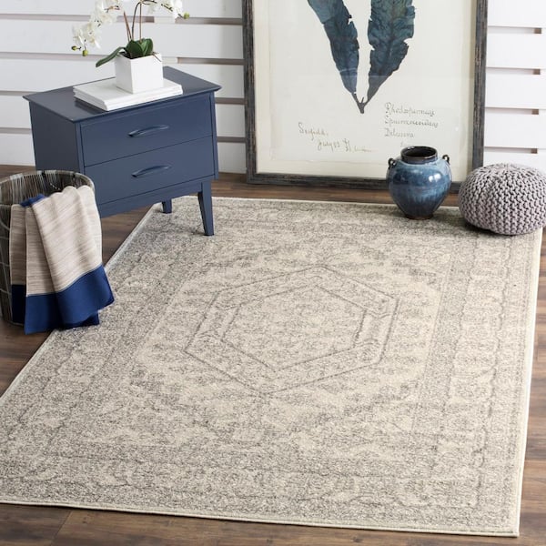 Adirondack Ivory/Silver 4 ft. x 6 ft. Border Medallion Area Rug