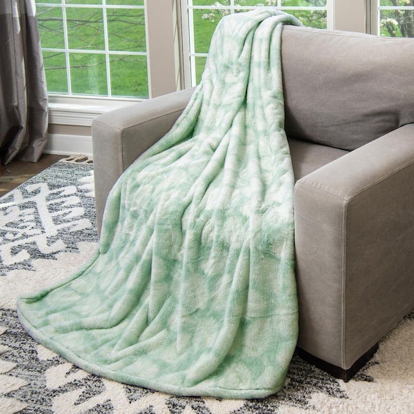 THE NORTHWEST GROUP HGTV Super Luxe Faux Fur Manchester Quietude