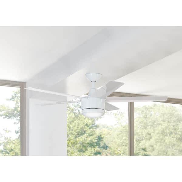 Integrated LED Indoor White Ceiling Fan w/ Light Kit & Remote HDC Merwry 48 in 