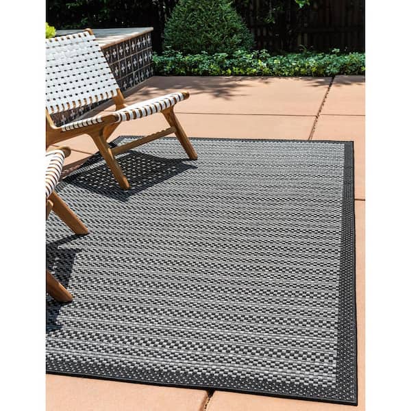 Outdoor Checkered Gray 9' 0 x 12' 0 Area Rug