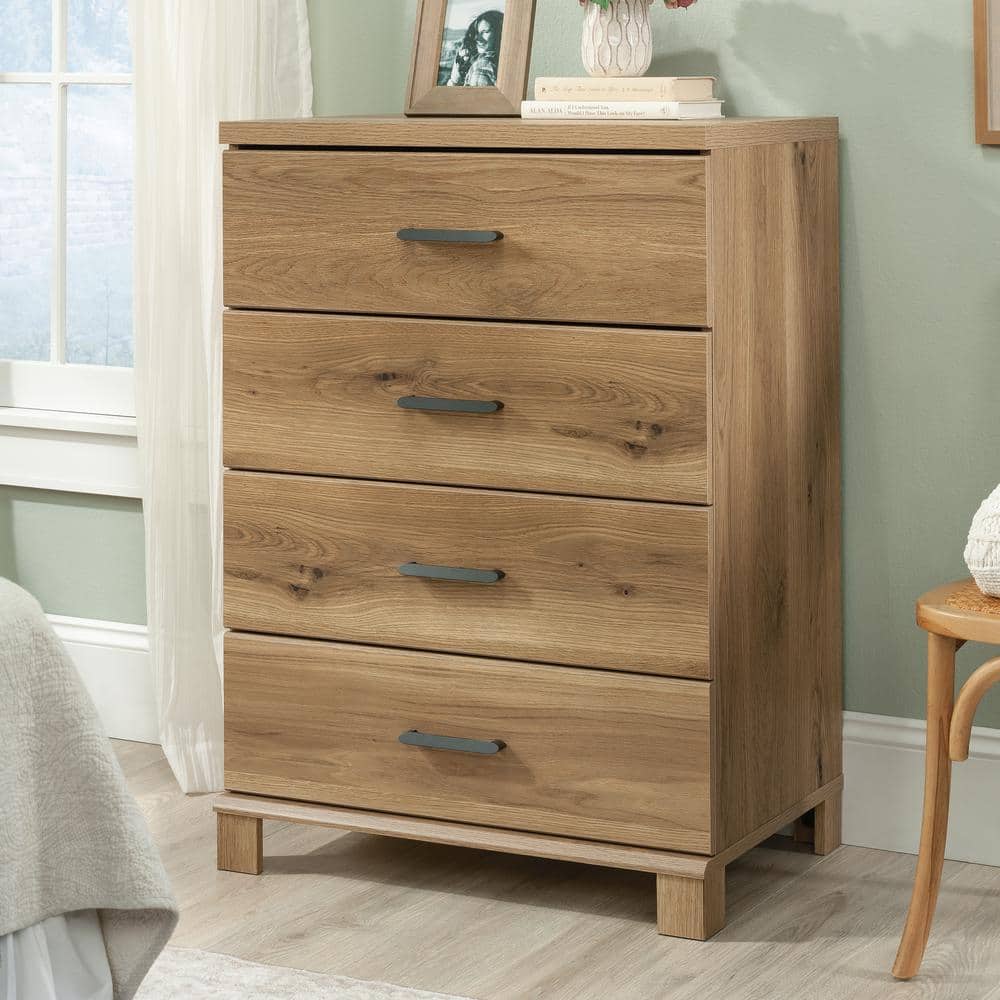 Timber Oak 4-Drawer Chest with Metal Handles