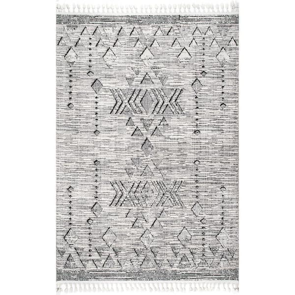 nuLOOM Daniella Gray 6 ft. 7 in. x 9 ft. Indoor Area Rug