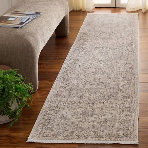 Garnet 2 ft. x 10 ft. Gray/Ivory Medallion Runner Rug