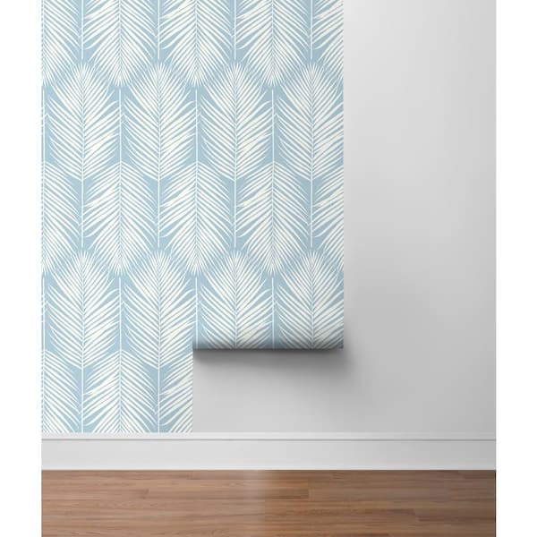 NextWall Palm Silhouette Hampton Blue Coastal 20.5 in. x 18