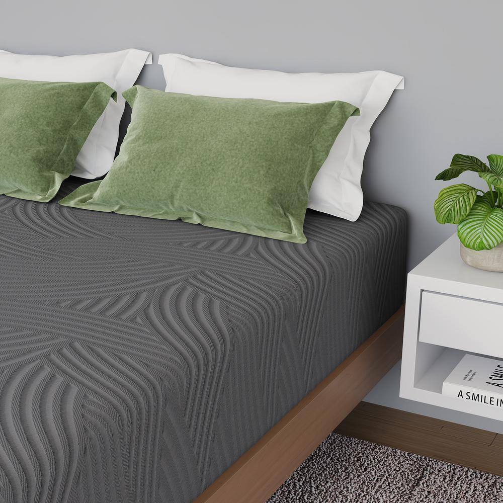 Queen Medium Memory Foam 12 in. Mattress, Cooling and Breathable - thumbnail 4
