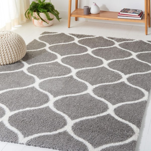 Tahoe Shag 5 ft. x 7 ft. Gray/White Trellis Modern Area Rug
