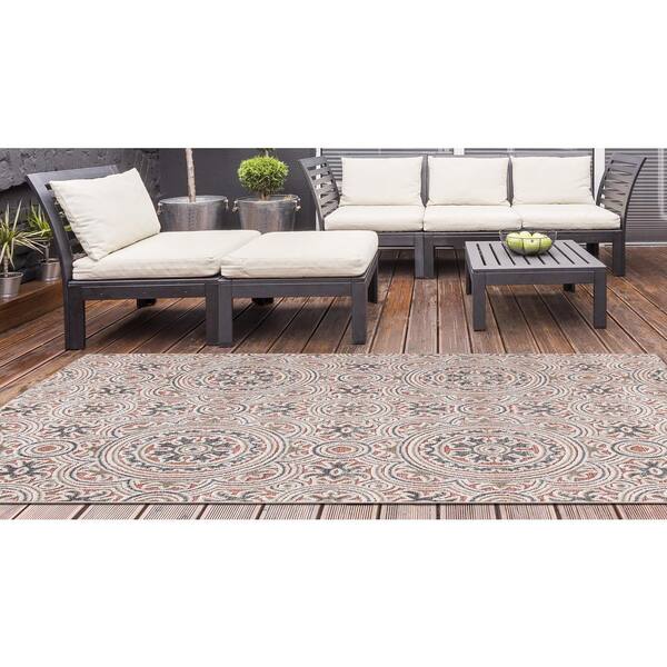 https://images.thdstatic.com/productImages/6610dd7f-1ad3-461c-a6f6-756bdac06780/svn/gray-hampton-bay-outdoor-rugs-19915-1f_600.jpg