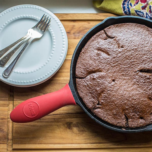 Lodge Cast Iron Skillet with Red Silicone Hot Handle Holder, 12-inch