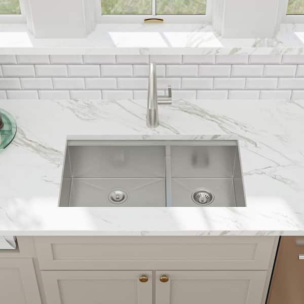 Logmey 30 in. Undermount Workstation Sink with Low Divide