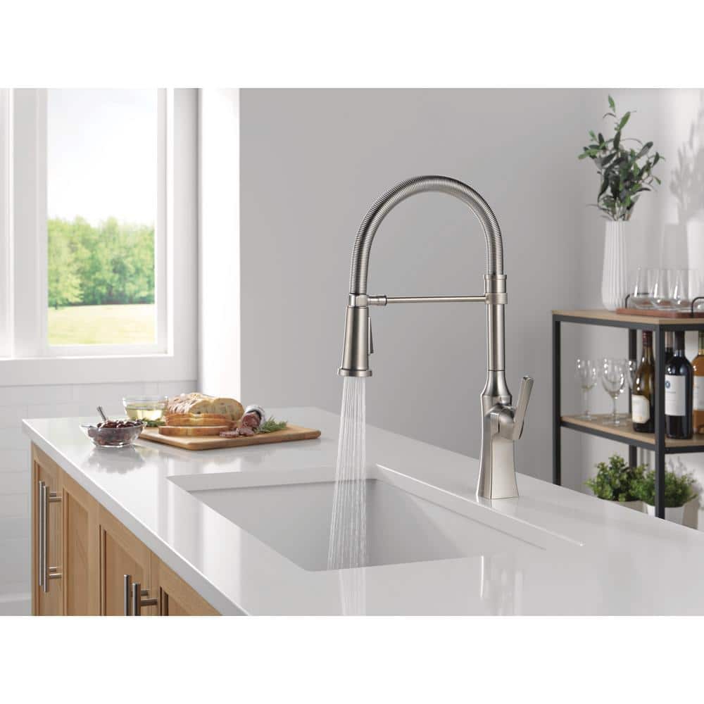 Stainless Steel Pull-Down Kitchen Faucet with Magnetic Dock