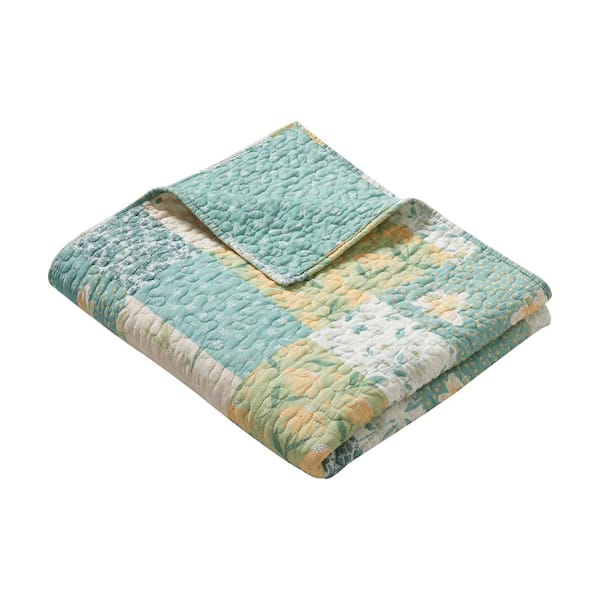 Greenland Home Fashions Evangeline Mist Floral 50 in. x 60 in. Cotton Rich Throw Blanket