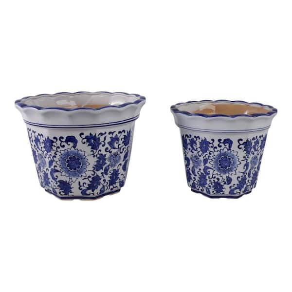 10 in. and 12 in. Blue Ceramic Chinoiserie Scalloped Edge Decorative Pots (Set of 2)