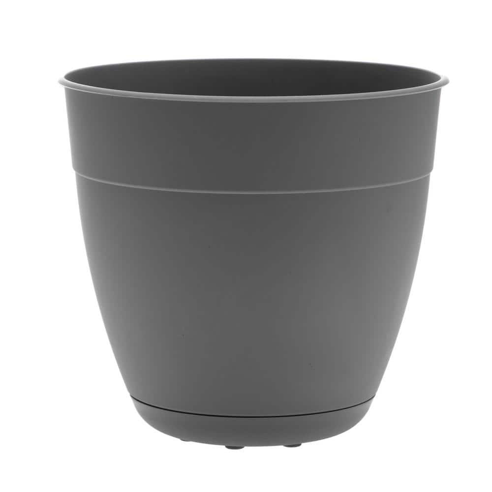 Dayton 16 in. Charcoal Plastic Round Indoor/Outdoor Floor Planter with Saucer