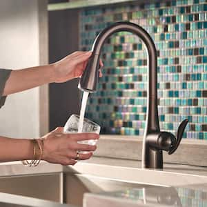 Arbor Touchless Single-Handle Pull-Down Sprayer Kitchen Faucet with MotionSense Wave in Oil rubbed Bronze