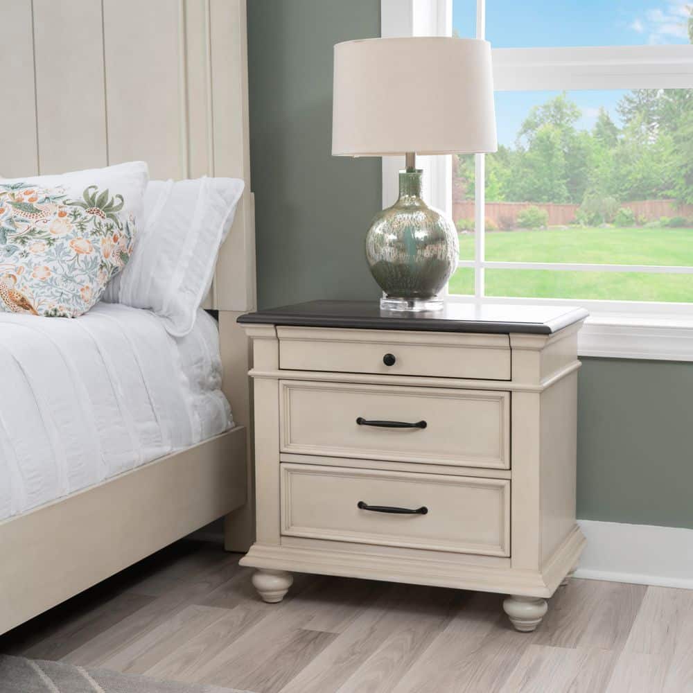 Ellington Antique White 3 Drawer 28 in. W Nightstand