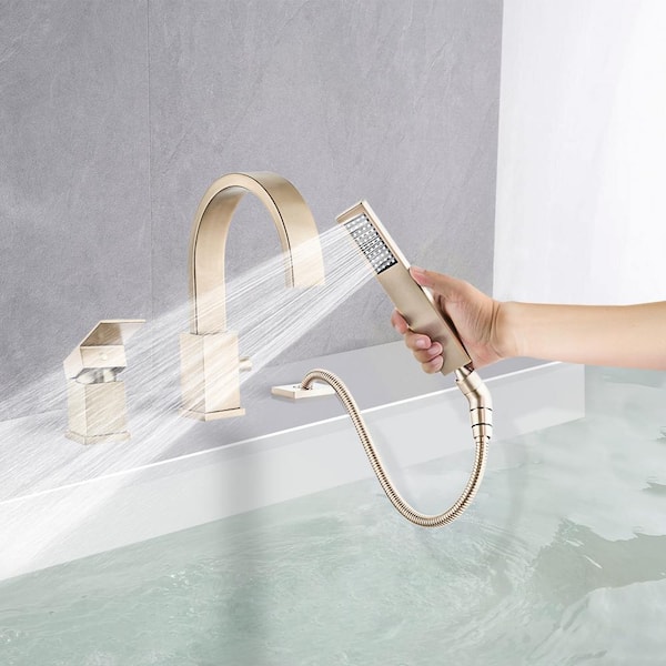 YONKI SUNSHIN INC Single-Handle Deck Mounted Roman Tub