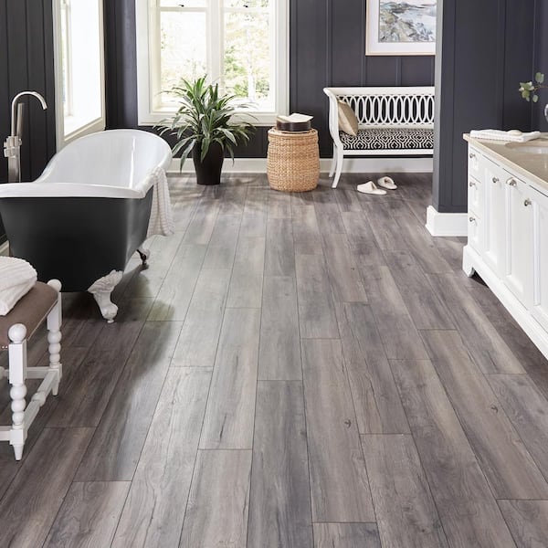Home Decorators Collection EIR Waveford Gray Oak 7-1/2 in. W Laminate Wood  Flooring (18.42 sq. ft./case) HDCWR02