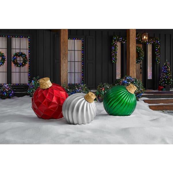 Home Accents Holiday 3 Piece Outdoor Jumbo Ornaments 25PA04692