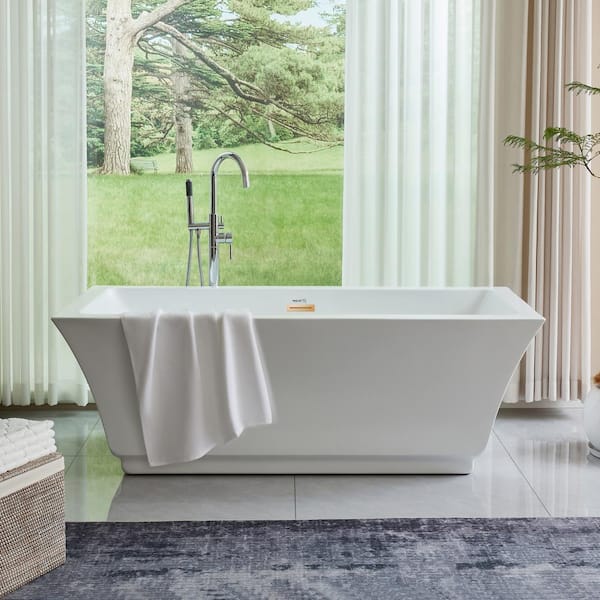 Strasbourg 59 in. x 30 in. Acrylic Freestanding Soaking Bathtub with Center Drain in White/Titanium Gold