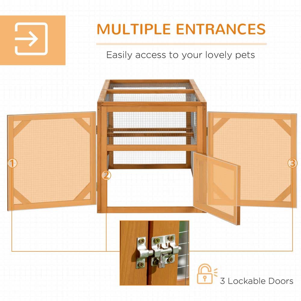 Large Wooden Chicken Coop with Metal Mesh and Lockable Doors