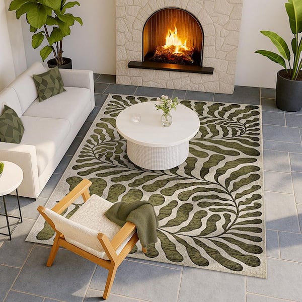 Castille Fiore Tea Leaf 8 ft. x 11 ft. Floral Indoor/Outdoor Area Rug