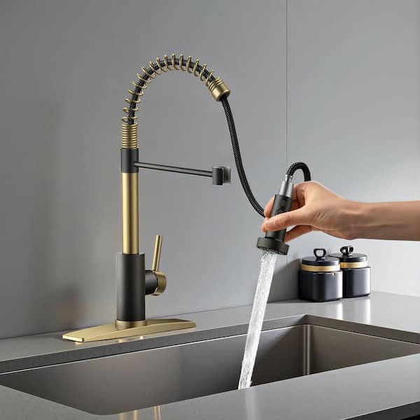 Single Handle Pull Down Sprayer Kitchen Faucet with Advanced Spray Gooseneck Pull Out Spray Wand in Black Gold