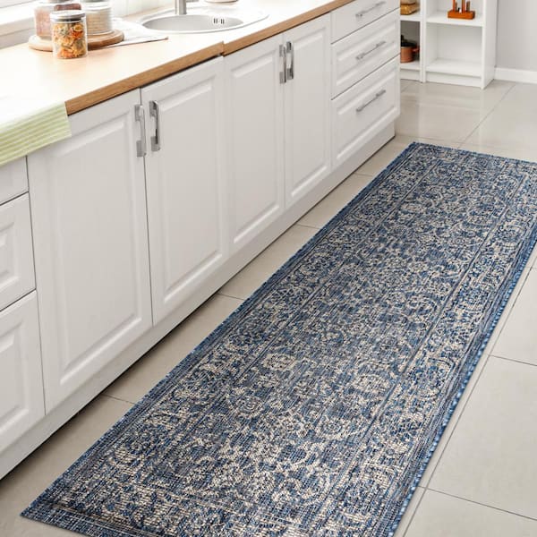 JONATHAN Y Tela Bohemian Textured Weave Floral Navy/Gray 2 ft. x 8 ft. Indoor/Outdoor Runner Rug