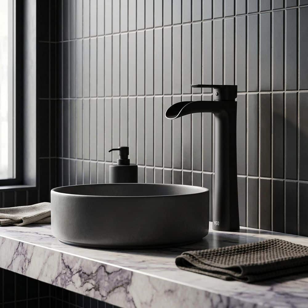 NICO　ブラック　ドライバー×1、ウッド×1、ユーティリティ×2計4 VIGO Niko Single Handle Vessel Sink Faucet with Mounting Hardware