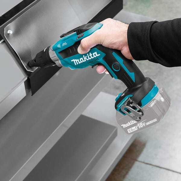 Makita 18V LXT Lithium-Ion Brushless Cordless 2,500 RPM Screwdriver (Tool  Only) XSF05Z The Home Depot