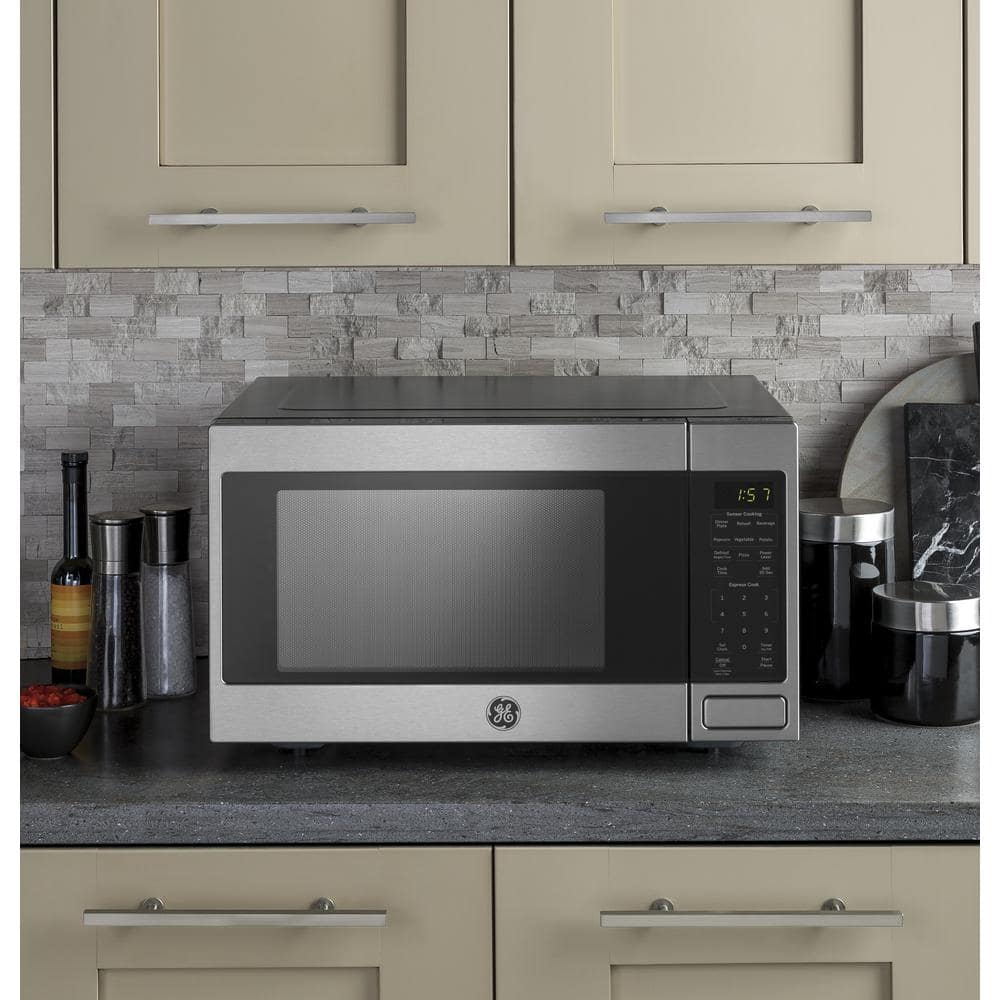 GE Profile Profile Countertop Convection Microwave In