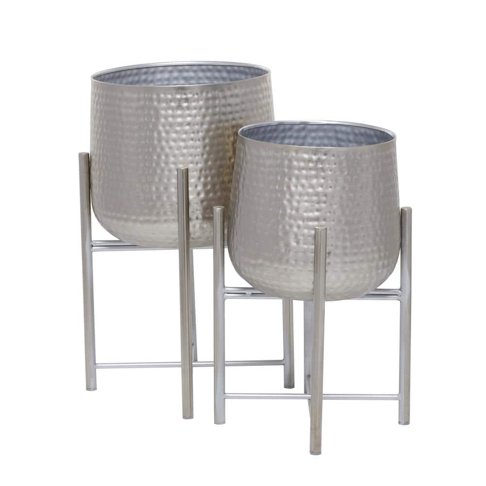 CosmoLiving Silver Metal Planter Set with X Frame Holders
