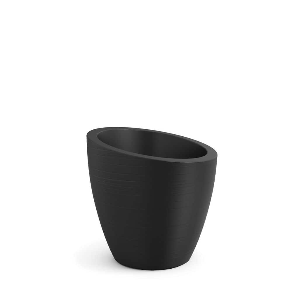 Modesto 20" European Flair Black Polyethylene Planter