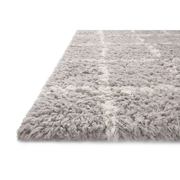 Angela Rose Amira 2 ft. 3 in. x 4 ft. Silver / Ivory Shag Accent Rug
