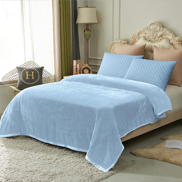 JML Light Blue Reversible Microfiber Fleece Blanket 79 in. x 91 in. Fuzzy Cozy Bed Blanket for Couch Camping