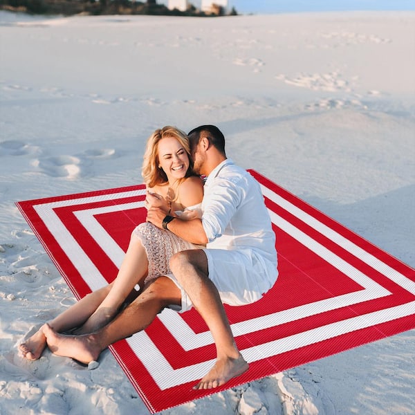 Paris Red and White 6 ft. x 9 ft. Folded Reversible Recycled Plastic Indoor/Outdoor Area Rug-Floor Mat