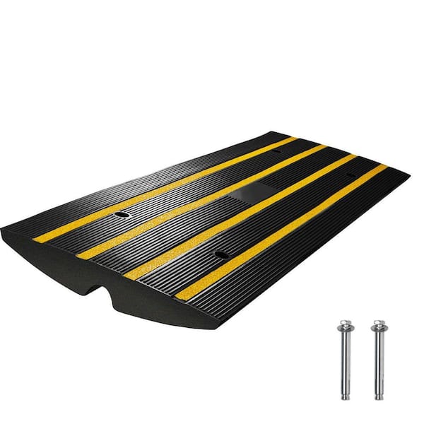 Curb Ramp 2.6 in. Rise Rubber Driveway Ramps Heavy Duty 33069 lbs. Weight Capacity Threshold Ramp Curbside Bridge