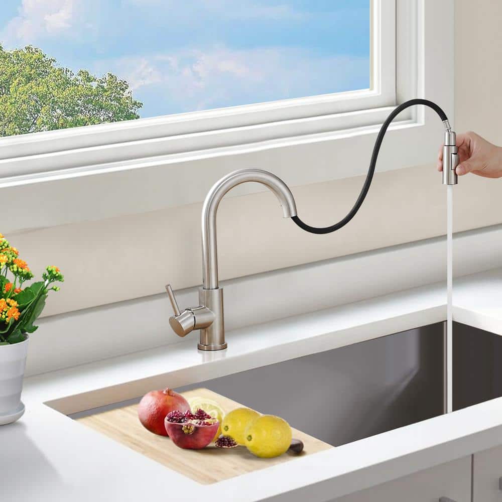 Brushed Nickel Single Handle Pull-Out Spray Kitchen Faucet