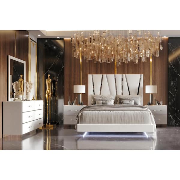 New Classic Furniture Europa 5-piece White King Wood Bedroom Set (Bed/Dresser/Mirror/2 Nightstands)