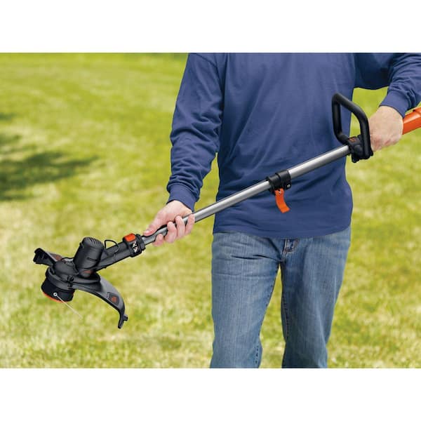 Black & Decker LST140C 40V MAX Lithium-Ion Cordless String Trimmer Kit (1.5  Ah)