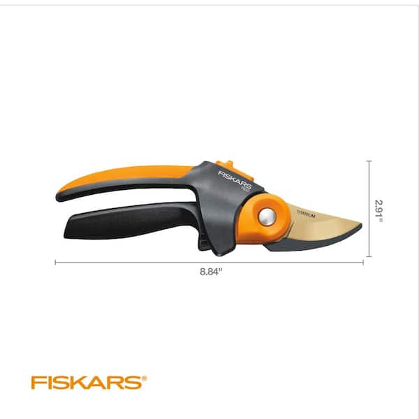 Fiskars 3.75-in Serrated Ergonomic Scissors