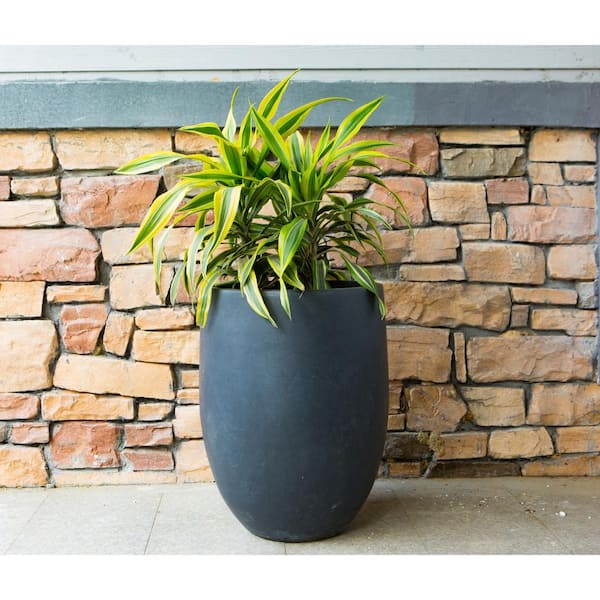 KANTE 21.7 in. Tall Charcoal Lightweight Concrete Round Outdoor