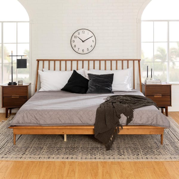 Walker Edison Furniture Company Spindle Back Solid Wood King Bed in Caramel  HD8545 - The Home Depot