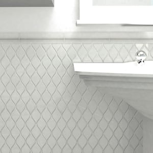 Antigua Moldura Blanco 2 in. x 8 in. Glossy Ceramic Wall Tile Trim