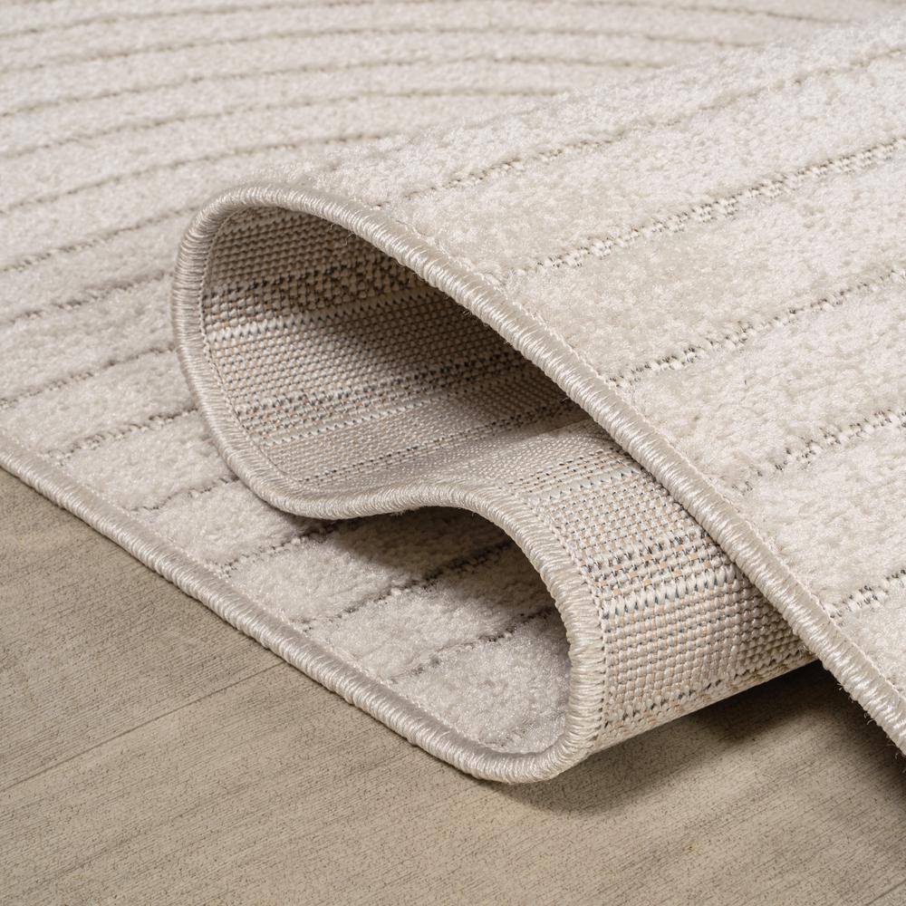 Scandinavian Ivory Geometric 35"x60" Synthetic Area Rug