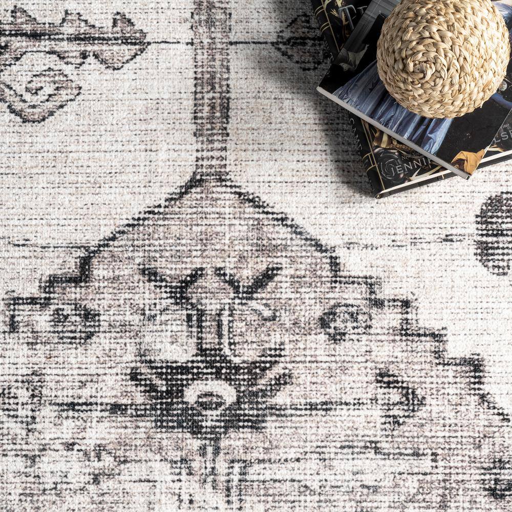 Light Gray Synthetic Medallion Washable Rectangular Area Rug 3' x 5'
