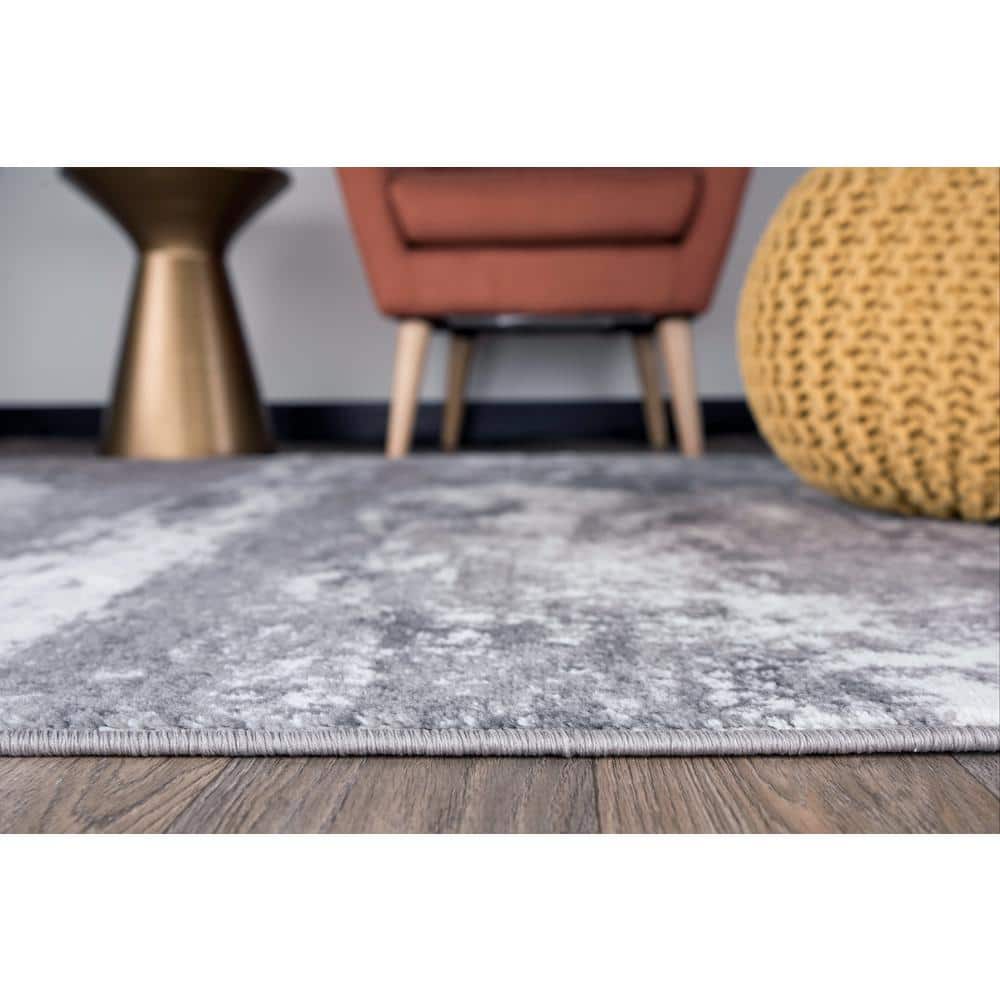 Easy-Care Gray Abstract Synthetic Area Rug, 3'3"x5'